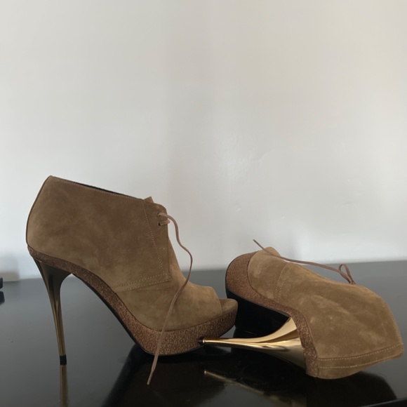 Burberry Stiletto Bootie - Picture 4 of 5